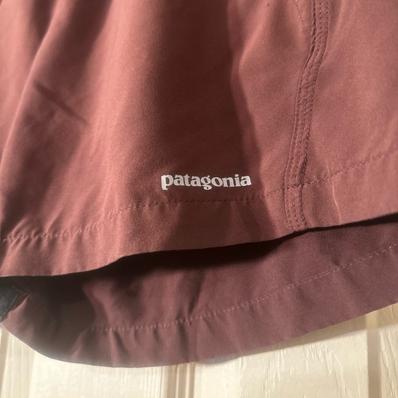 ❗️Patagonia Chocolate Brown Athletic Workout Shorts Size XS - Picture 2 of 13